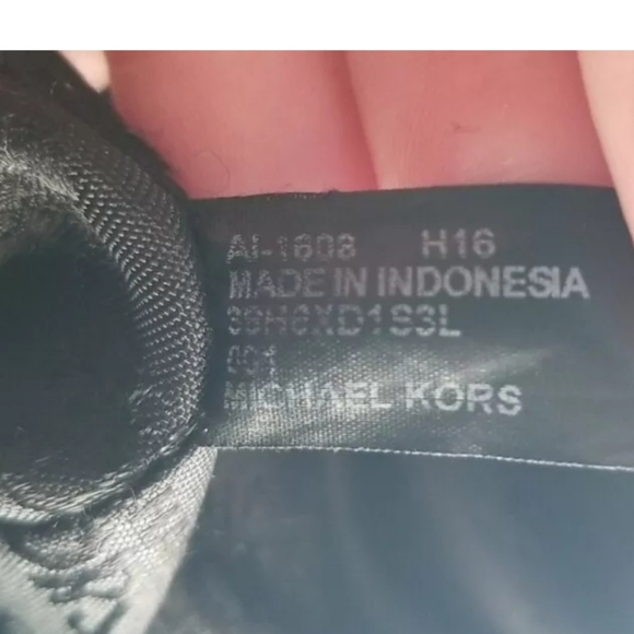 Michael Kors Black Leather Sandrine Gold Stud Satchel - Picture 16 of 16